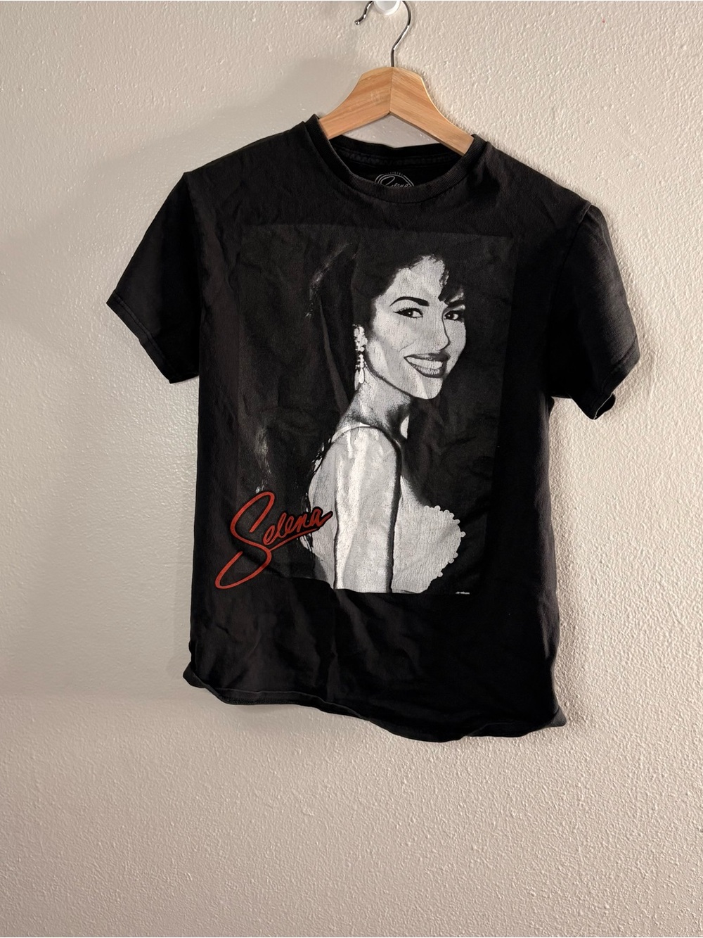 Selena Graphic Black Women's Tee
